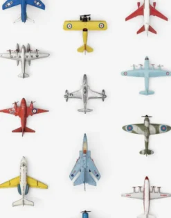 Airplanes, White