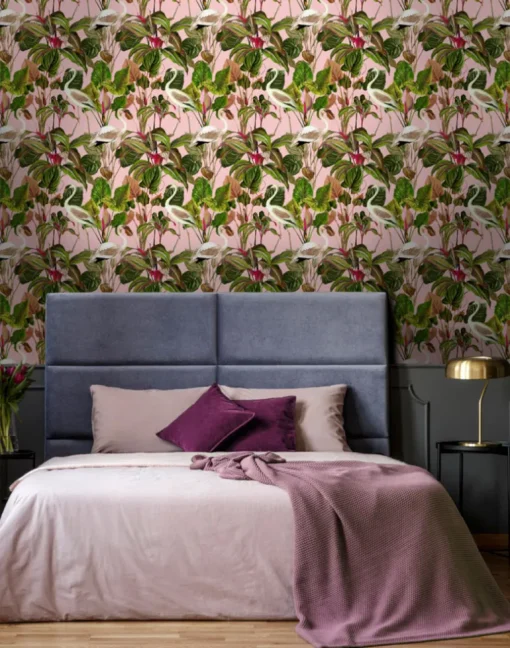 Beverly Hills, Pink