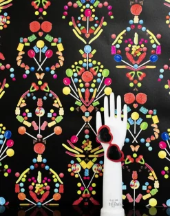 Candy Warhol, Arm Candy