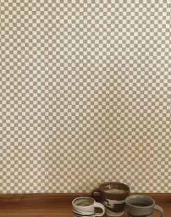 Checker, Straw