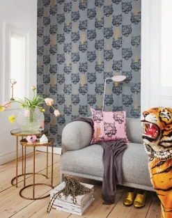 Coco Tiger, Grey
