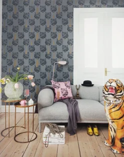 Coco Tiger, Grey