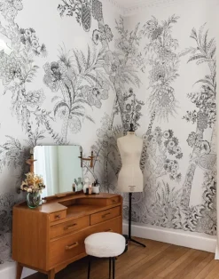 Flora, Original