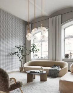 Grid - Small Thin, Line: Black | Background: White