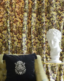 La Voliere Velvet