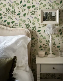 Meadowlane, Ivory