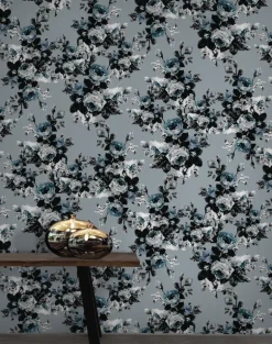 Moody Bloom, Blue