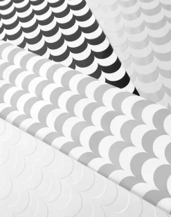 Scoop, Black/White